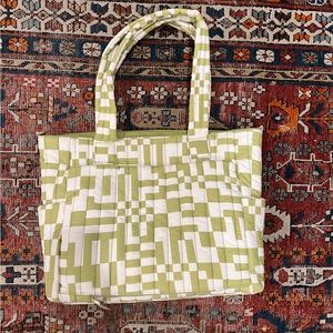 Beis The Tote diaper bag